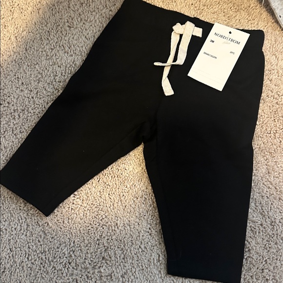 NWT Size 3 Months Nordstrom Grey-Winter Black 2 Piece Set - Picture 2 of 4